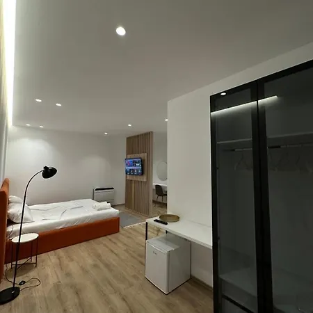 Natyra E Qete Hideaway Hotel