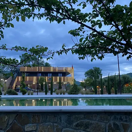 Restaurant Natyra E Qete Hotell
