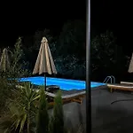Natyra E Qete Hideaway Hotel *