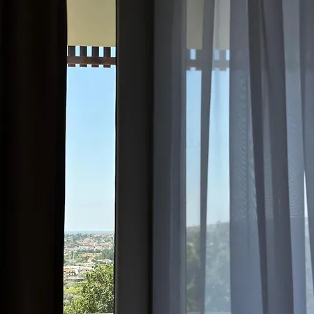 Hotel Restaurant Natyra E Qete Lezhe
