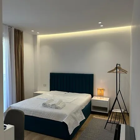 Natyra E Qete Hideaway מלון Lezhë