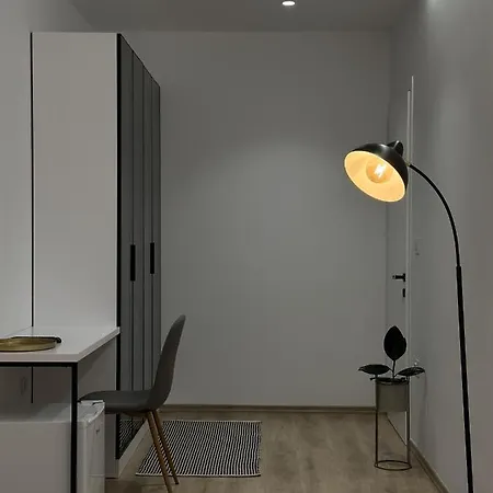 Natyra E Qete Hideaway מלון *