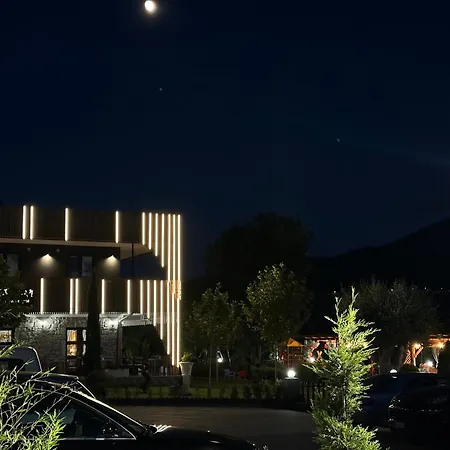 Hotel Restaurant Natyra E Qete Lezhe